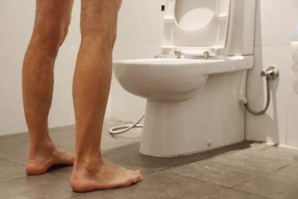 尿液有异味是怎么回事男性？